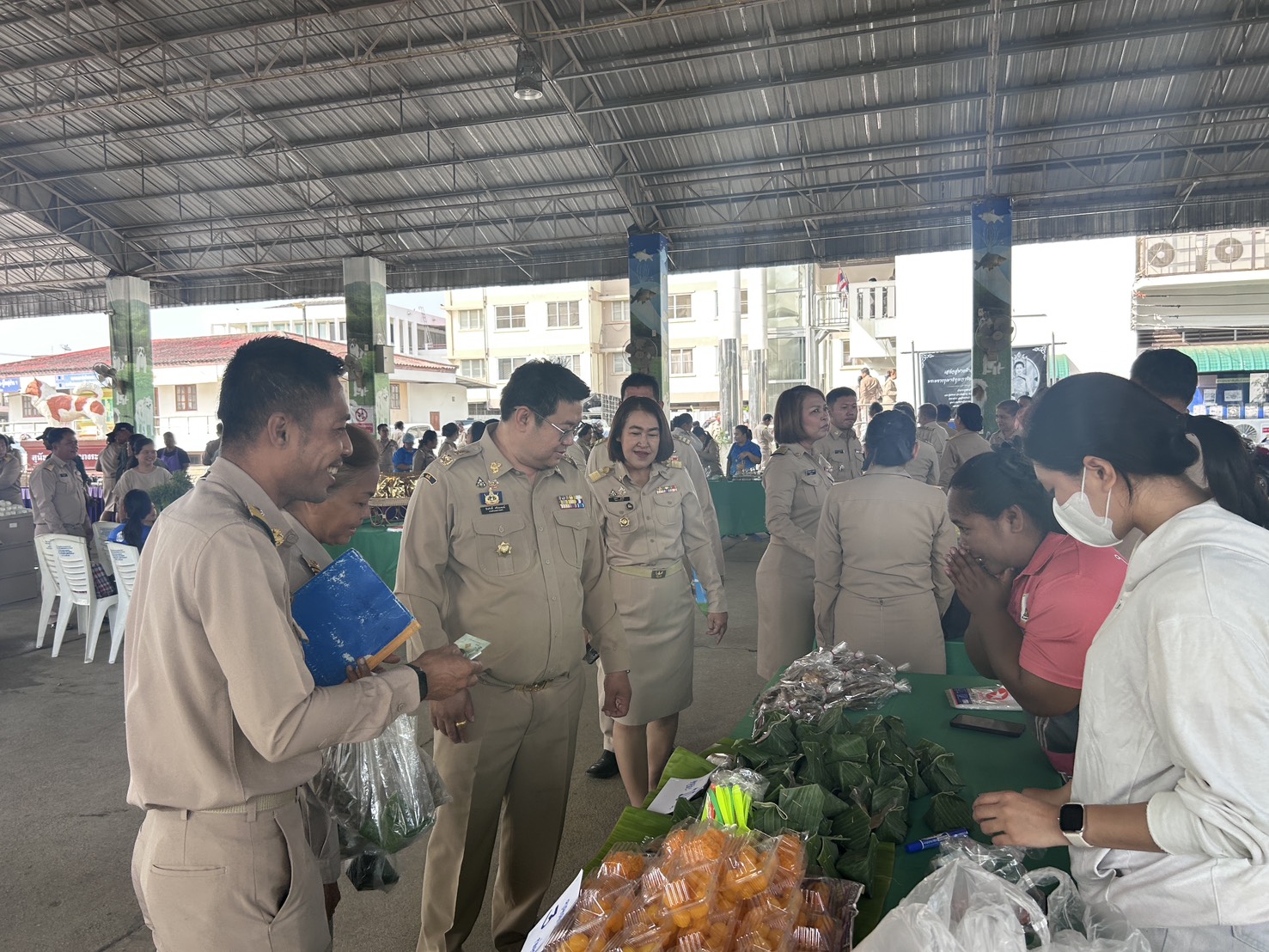 อำเภอบางระกำ” ขานรับนโยบายมหาดไทย จัดมหกรรม “ไทยช่วยไทย” ขนทัพสินค้า OTOP - SME ลดค่าครองชีพ กระตุ้นเศรษฐกิจฐานราก