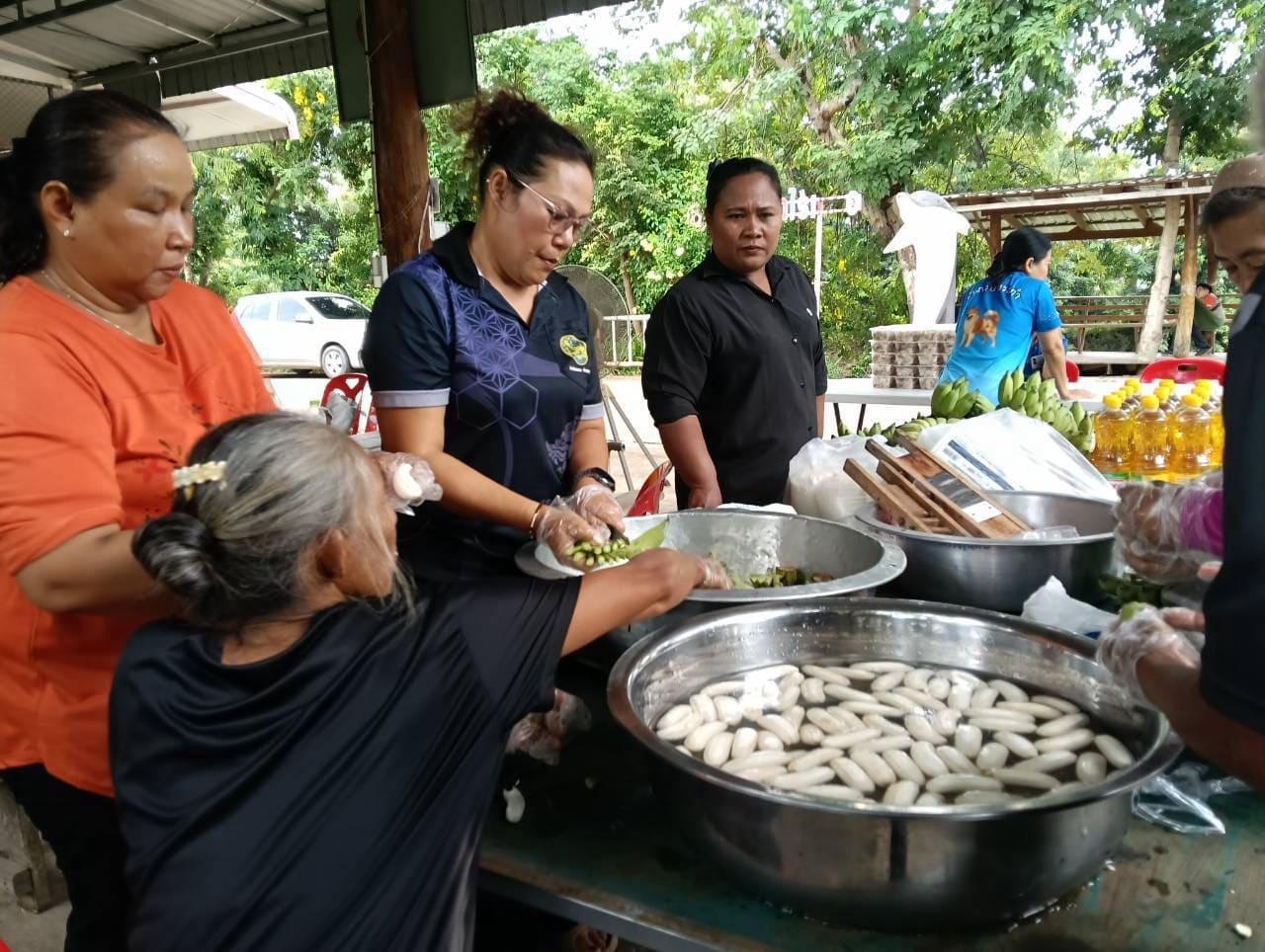  สพอ.บางระกำ : จัดกิจกรรมขับเคลื่อนการพัฒนาคุณภาพชีวิตครัวเรือนยากจน สู่การพึ่งพาตนเองอย่างยั่งยืน