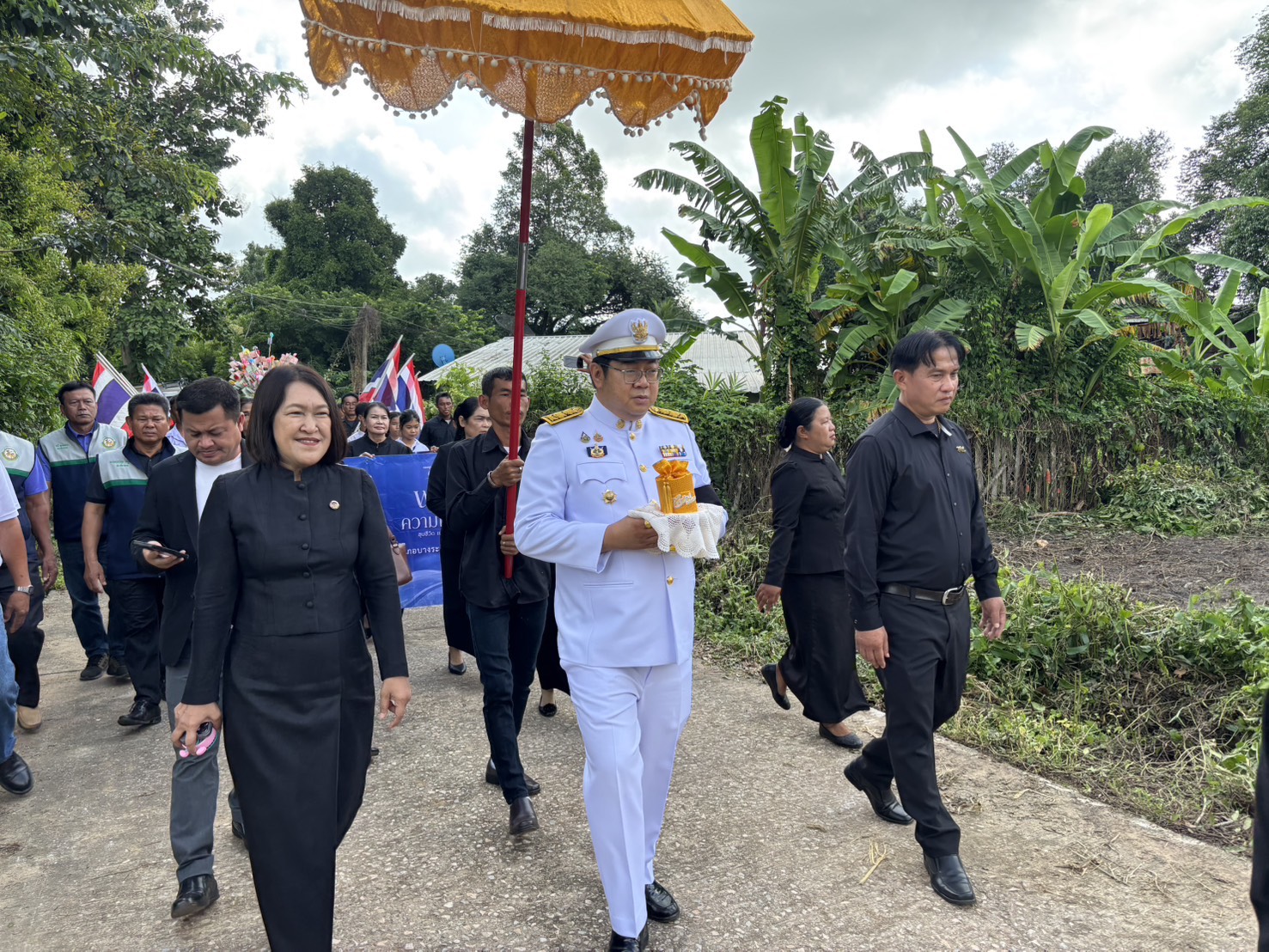 สพอ.บางระกำ ร่วมพิธีอัญเชิญและพิธีแลกเงินพระราชทานขวัญถุงกองทุนแม่ของแผ่นดิน ประจำปี 2569