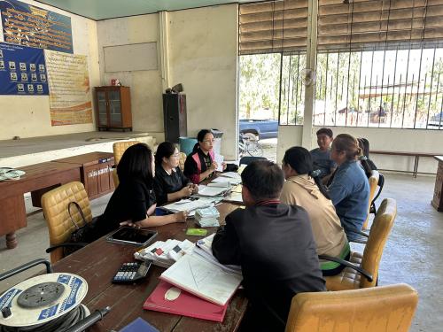  พช. พิษณุโลก ดำเนินการตรวจสอบการดำเนินงานกลุ่มออมทรัพย์เพื่อการผลิตบ้านบึงกอก หมู่ที่ 1 ตำบลบึงกอก อำเภอบางะกำ